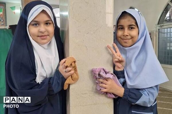 غبارروبی مساجد به مناسبت آغاز ماه مبارک رمضان توسط دانش‌آموزان ناحیه دو شهرری 