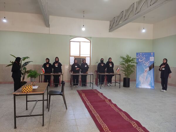 برگزاری باشکوه انتخابات شورای دانش‌آموزی در هنرستان زهرای مرضیه بندرعباس