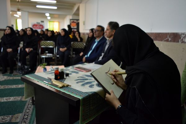 مدرسه حکمت میزبان هفته کتابخوانی