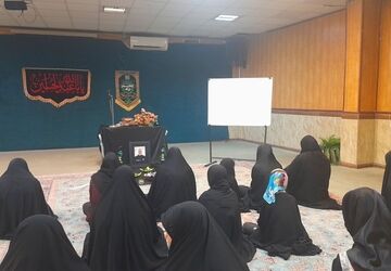 مجلس عزای امام حسین در مسجد امام باقر (ع) 
