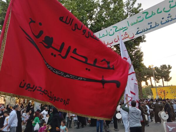شروع حرکت راهیان عشق از میدان بی بی شطیطه تا مسجد جامع  