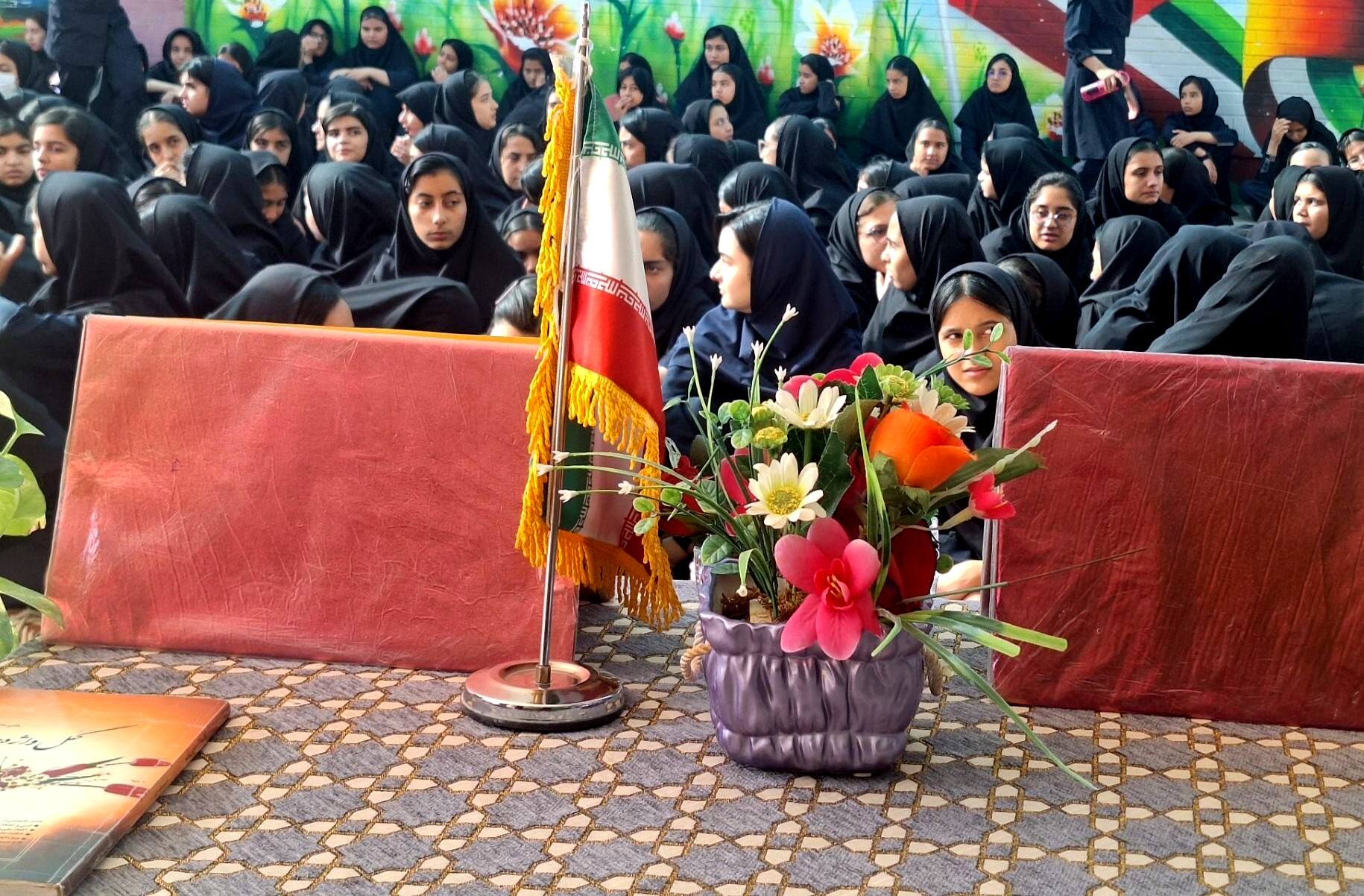 مراسم ولادت حضرت زینب(س) در دبیرستان فیاض 