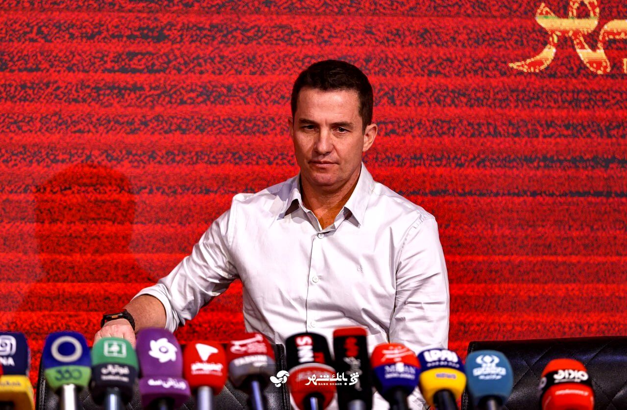 اوسمار ویرا: برای موفقیت پرسپولیس ‌به حمایت هواداران نیاز داریم/ رویای من رسیدن پرسپولیس به پیروزی‌های بزرگ است