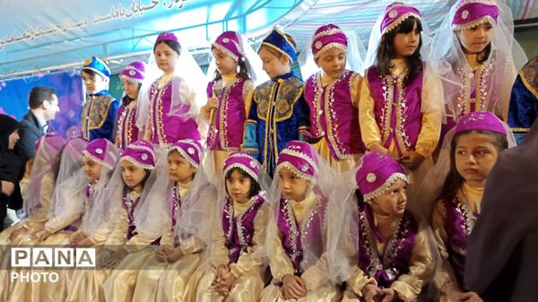 تجمعات شبانه میدان ساعت تبریز