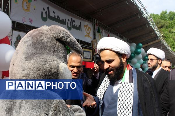 افتتاح نمایشگاه دستاوردهای کانون‌های فرهنگی و تربیتی سراسر کشور در اردوگاه شهید باهنر