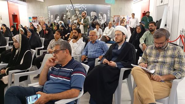  آیین رونمایی و جشن امضای سه کتاب در بخش ادبیات داستانی حوزه هنری فارس