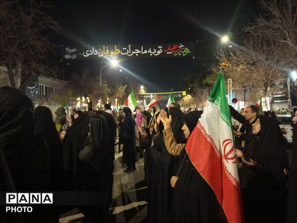 حضور گسترده و پرشور مردم انقلابی نیشابور در مراسم شهادت رهبر شهید