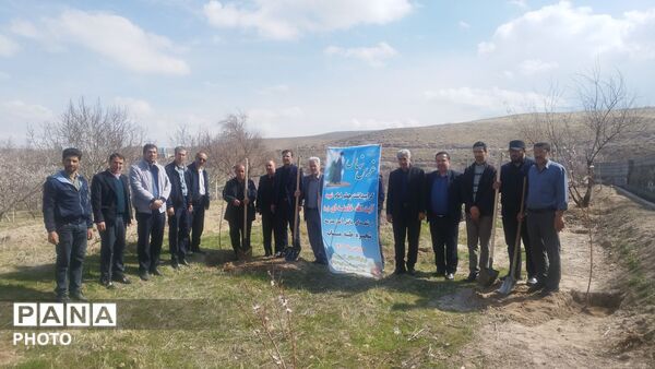 شهرستان اسکو، میثاق سبز با شهدا؛ ۴۰نهال، یادگار اربعین عشق و ایثار