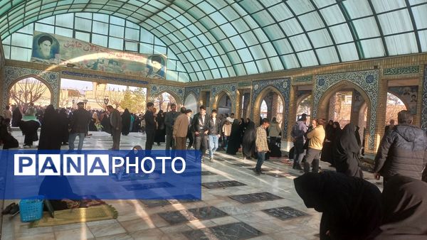 آیین چراغ برات در مزار شهیدان خلیل آباد