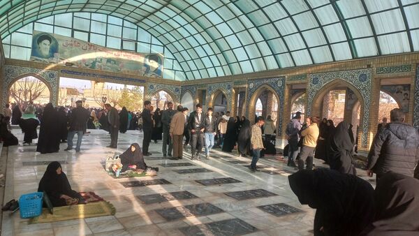 آیین چراغ برات در مزار شهیدان خلیل آباد