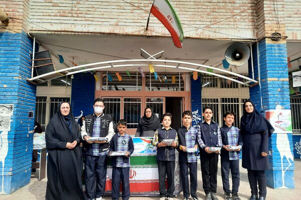 حضور پرشور دانش آموزان ناحیه دو شهرری در برنامه‌های متنوع دهه فجر و جشن انقلاب