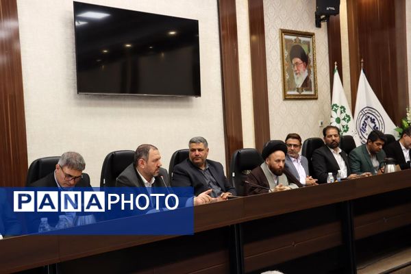 آوای خدمت در همایش تدبیر 