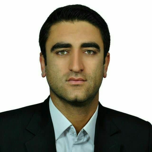 از کلاس تا قلب دانش‌آموزان؛ معلمی که قهرمان شد