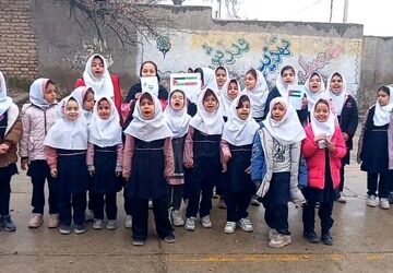 دعوت دانش آموزان مدرسه نرجس کشانک برای حضور در راهپیمایی روز جهانی قدس