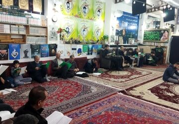 مراسم لیلة‌القدر در مسجد اباصالح‌المهدی شهرستان سمنان 
