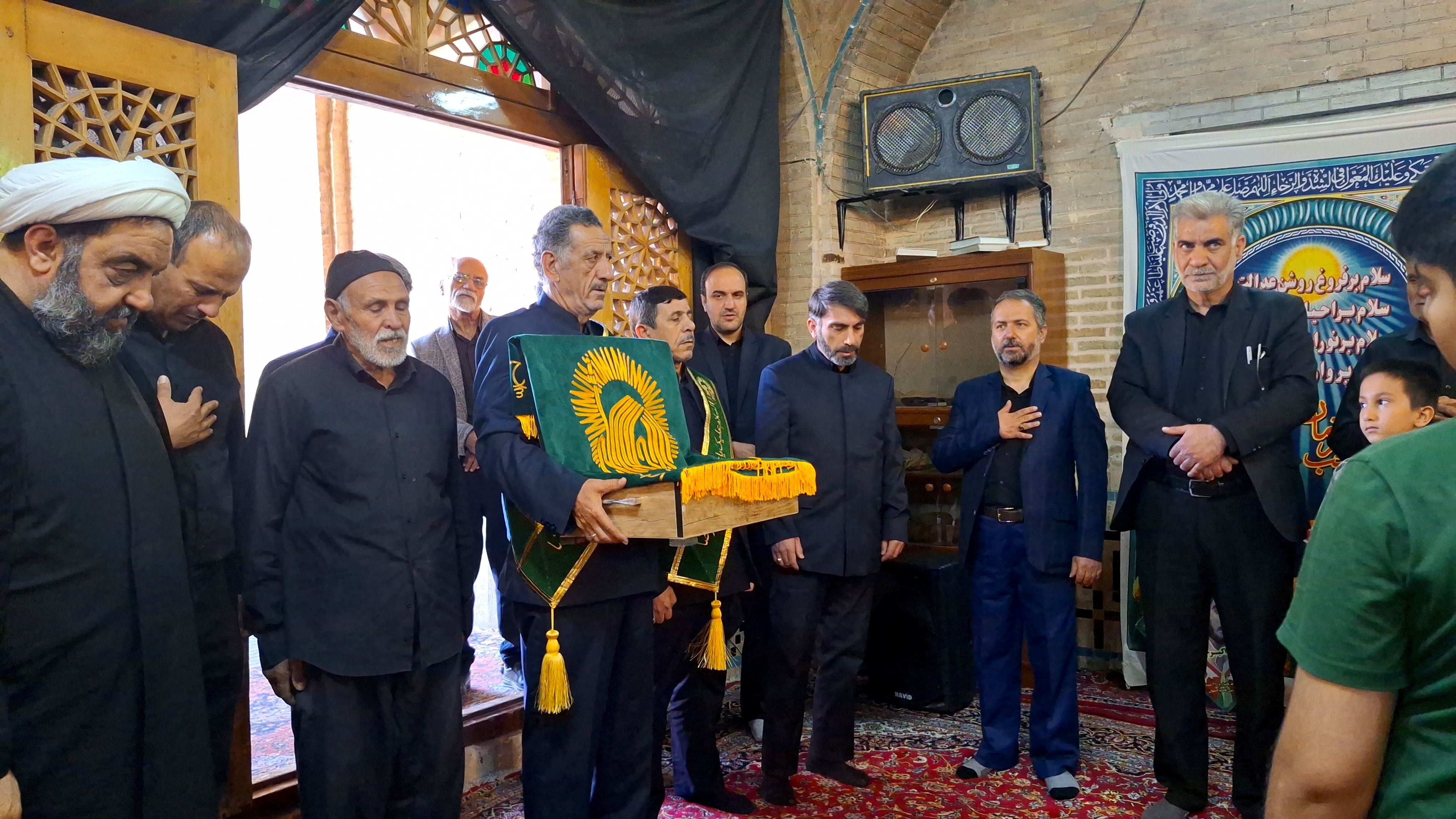 مراسم اعتکاف ماه مبارک رمضان با حضور چشمگیر دانش‌آموزان در مسجد آقا نور اصفهان/ فیلم