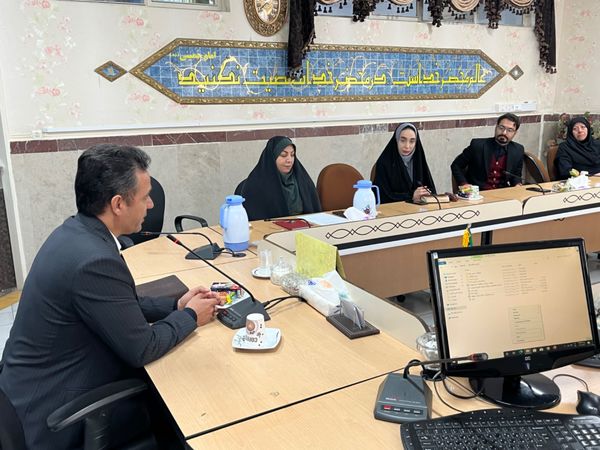 جلسه ارزیابان شناسایی معلمان نمونه شهرستان قدس