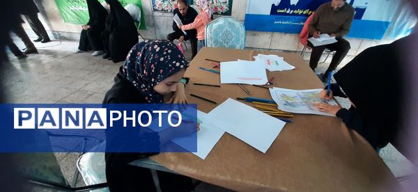 جلوه هایی از راهپیمایی جشن پیروزی انقلاب در شهر قم