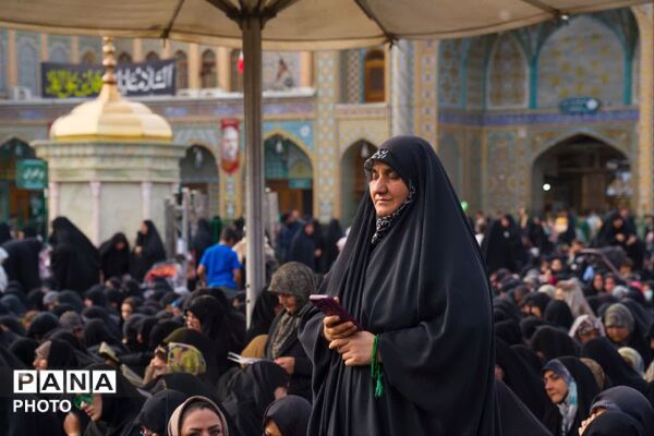 آیین قرائت دعای عرفه در حرم حضرت معصومه(س)