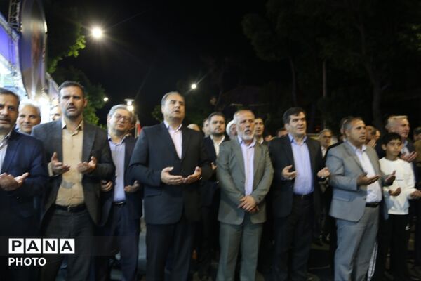 جلوه‌گری ارادت حیدری غدیرخم در غرفه آموزش و پرورش تبریز