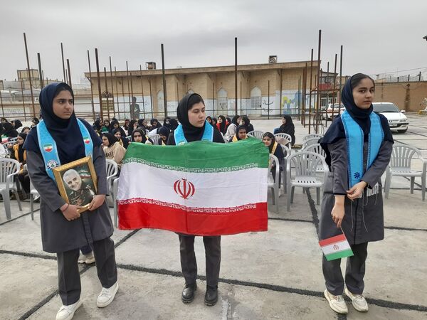 فرزانگان کوهدشت؛ روایت نخبگان از انقلاب در قاب «یاوران انقلاب »