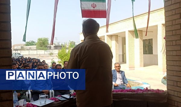 زنگ دانایی و عدالت آموزشی در مدارس رودان نواخته شد