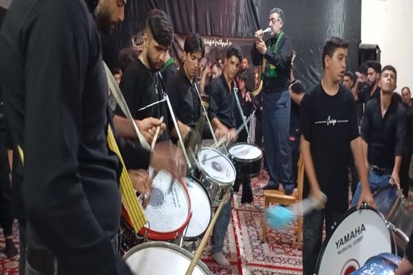 مراسم عزاداری آقا ابا عبدالله الحسین (ع) در شب عاشورا حسینی در شهر بار 