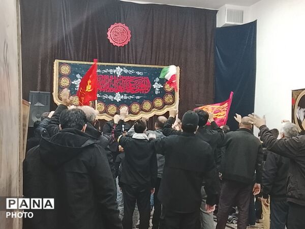   اجتماع مردمی در ناحیه 5 مهشهد به خونخواهی امام سید علی خامنه‌ای 