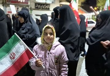 خیابان، پاتوق نوجوان مبارز