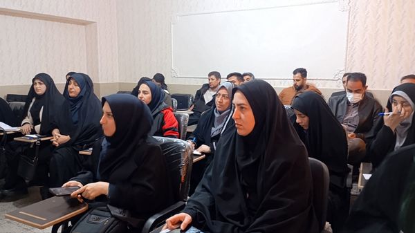 کارگاه آموزشی کمک‌های اولیه سازمان دانش‌آموزی ناحیه 2 کرج 