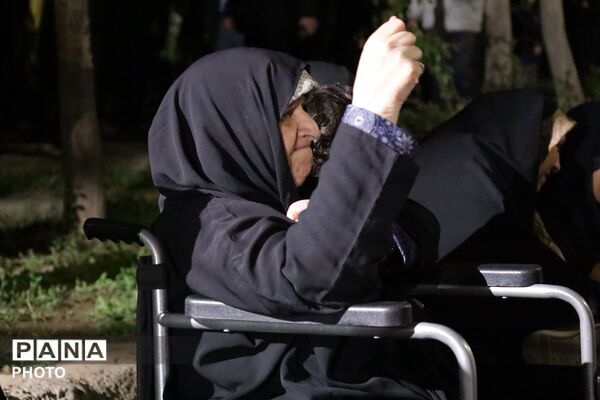 پنجاه و سومین شب ایستادگی در خیابان‌های کرج