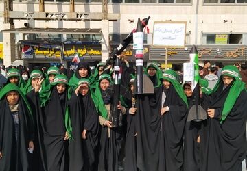  گرامیداشت روز ۱۳ آبان؛ فریاد استکبارستیزی دانش‌آموزان