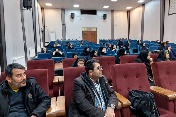 برگزاری دومین دوره تربیت مربی پیشتازان سازمان دانش‌آموزی در کهریزک 