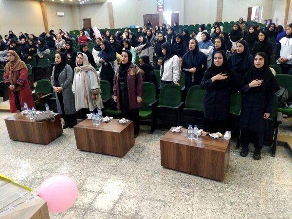 جشن دهه فجر دبیرستان دخترانه عرفان شیراز