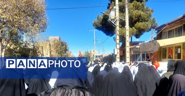 حضور پرشور و حماسه‌آفرین دانش‌آموزان نسر در راهپیمایی یوم‌الله ۱۳ آبان
