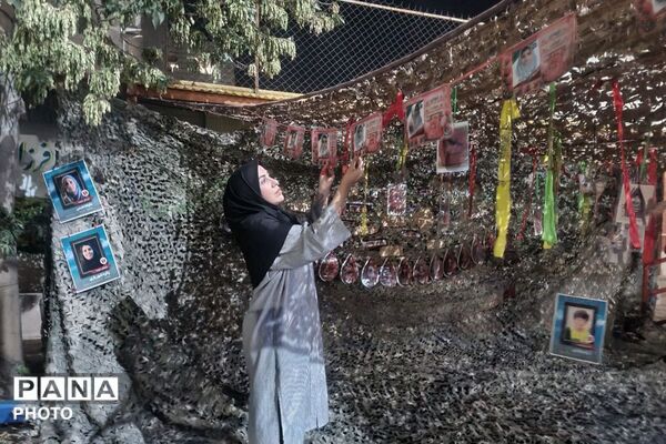 آماده‌سازی مراسم بازگشایی مدارس در دبیرستان شاهد بهشت