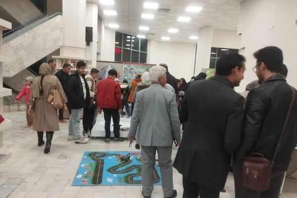 نمایشگاه  آثار پژوهشی وفن آوری در فرهنگسرای سیمرغ