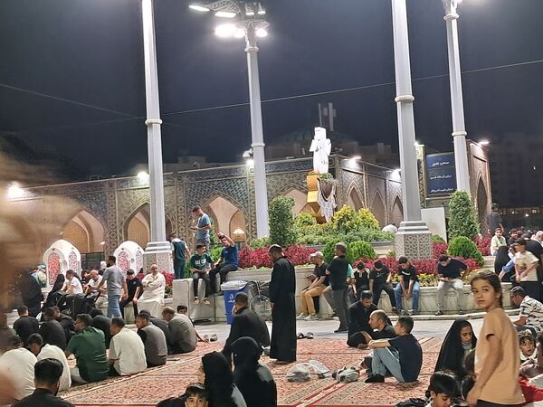 کبوتر حرم مشهد مقدس