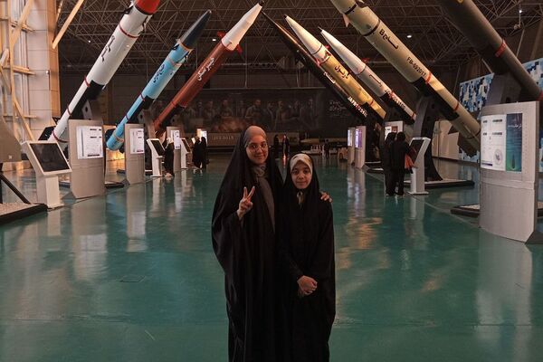 بازدید دانش‌آموزان هنرستان کوثر ناحیه یک شهرری از پدافند غیر عامل