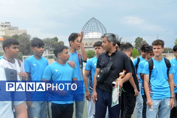 برگزاری مسابقات فینال و رده‌بندی فوتبال دانش‌آموزی در بهارستان‌ 2