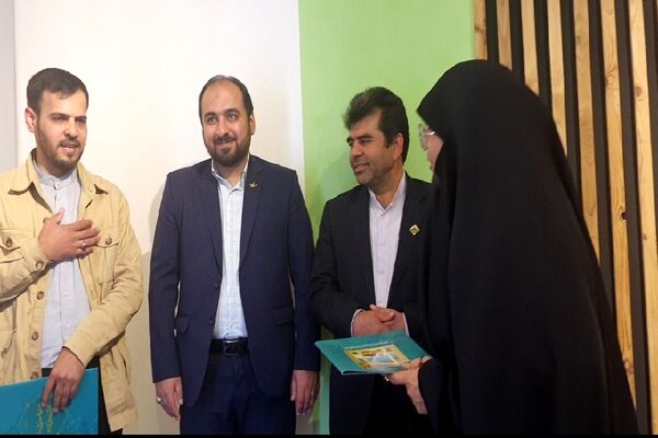 افتتاحیه کافه دخترونه در کانون فرهنگی پانزده خرداد مشهد