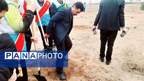 آیین گرامیداشت هفته منابع طبیعی در قم