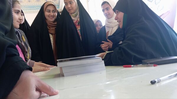 مسابقه زندگی با آیه ها در شهرستان کاشمر 