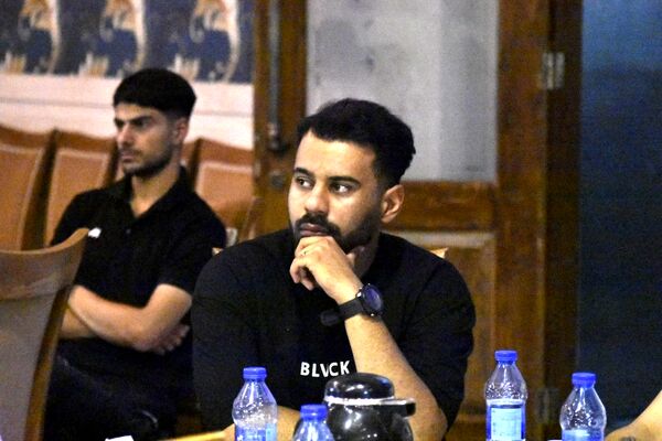 برگزاری جلسه هیئت فوتبال شهر پردیس با حضور مدیران باشگاه ها و مربیان