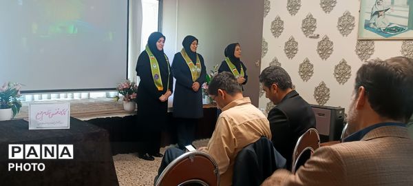  کارگاه‌های تخصصی و مهارتی سازمان دانش آموزی ناحیه سه مشهد 