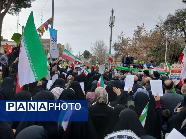 راهپیمایی 22 بهمن با حضور گسترده ای از مردم در شهرستان نیشابور