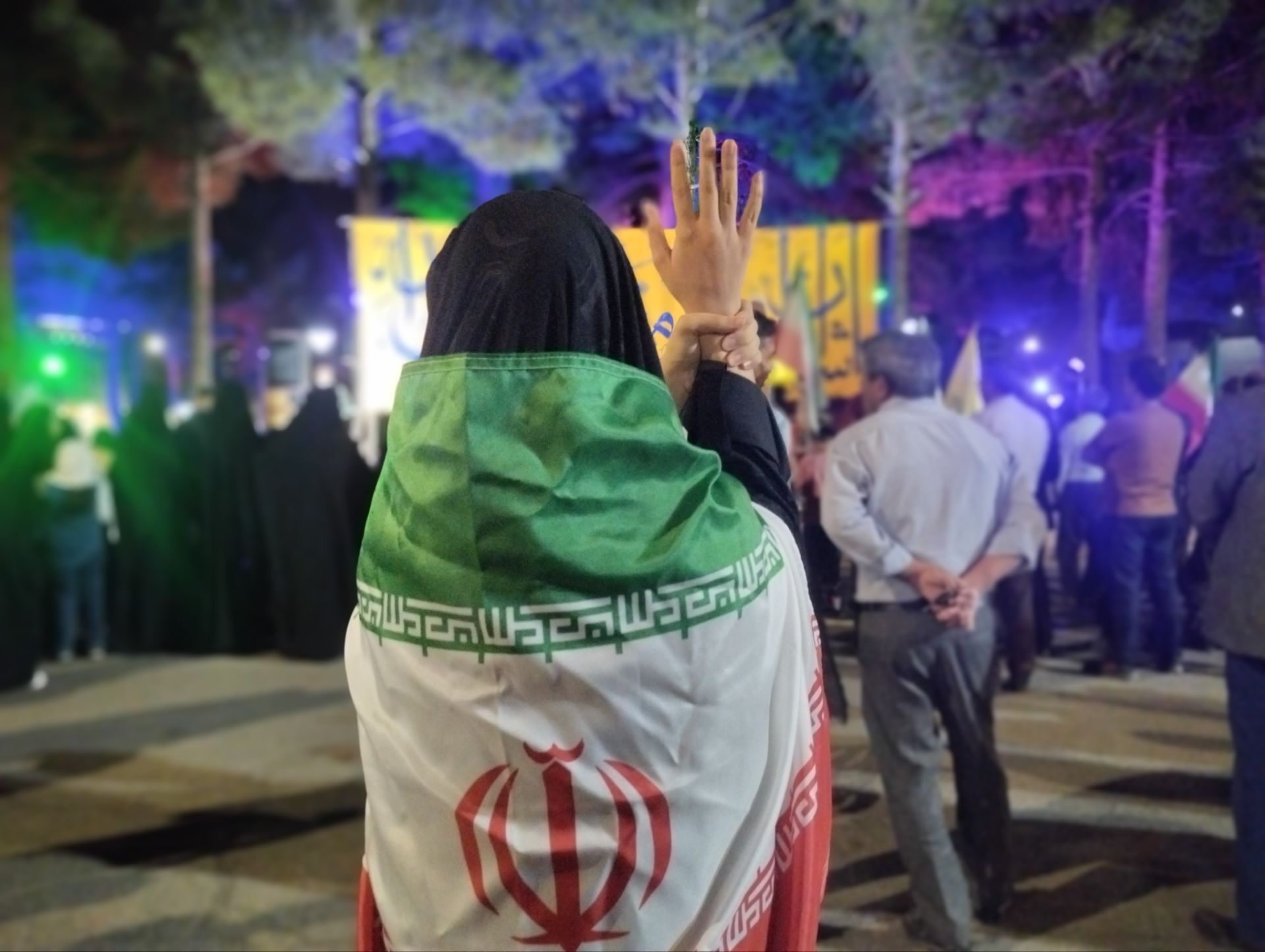 رشتخوار در شب غدیر؛ بیعتِ احساس با ولایت