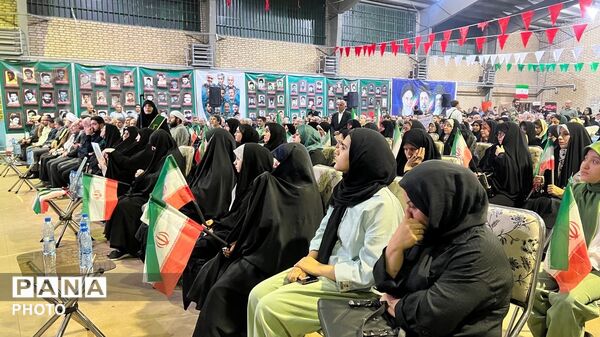 همایش «جان‌فدایان» دهستان و شهر آسارا در سالن ورزشی شهید کریم سیرائی 