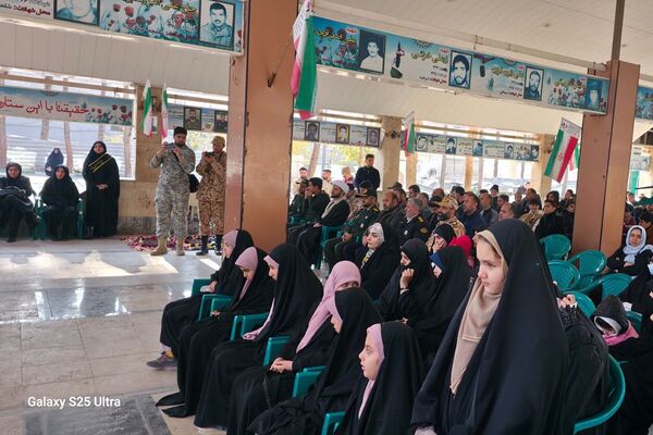 مراسم عزاداری حضرت ام‌البنین(س) همراه با تجلیل از خانواده‌های شهدا در رباط‌کریم