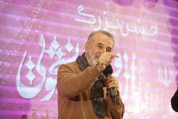 جشن ازدواج ۶۵۰ زوج دانشجوی دانشگاه‌های قم در سالروز میلاد جوادالائمه(س)
